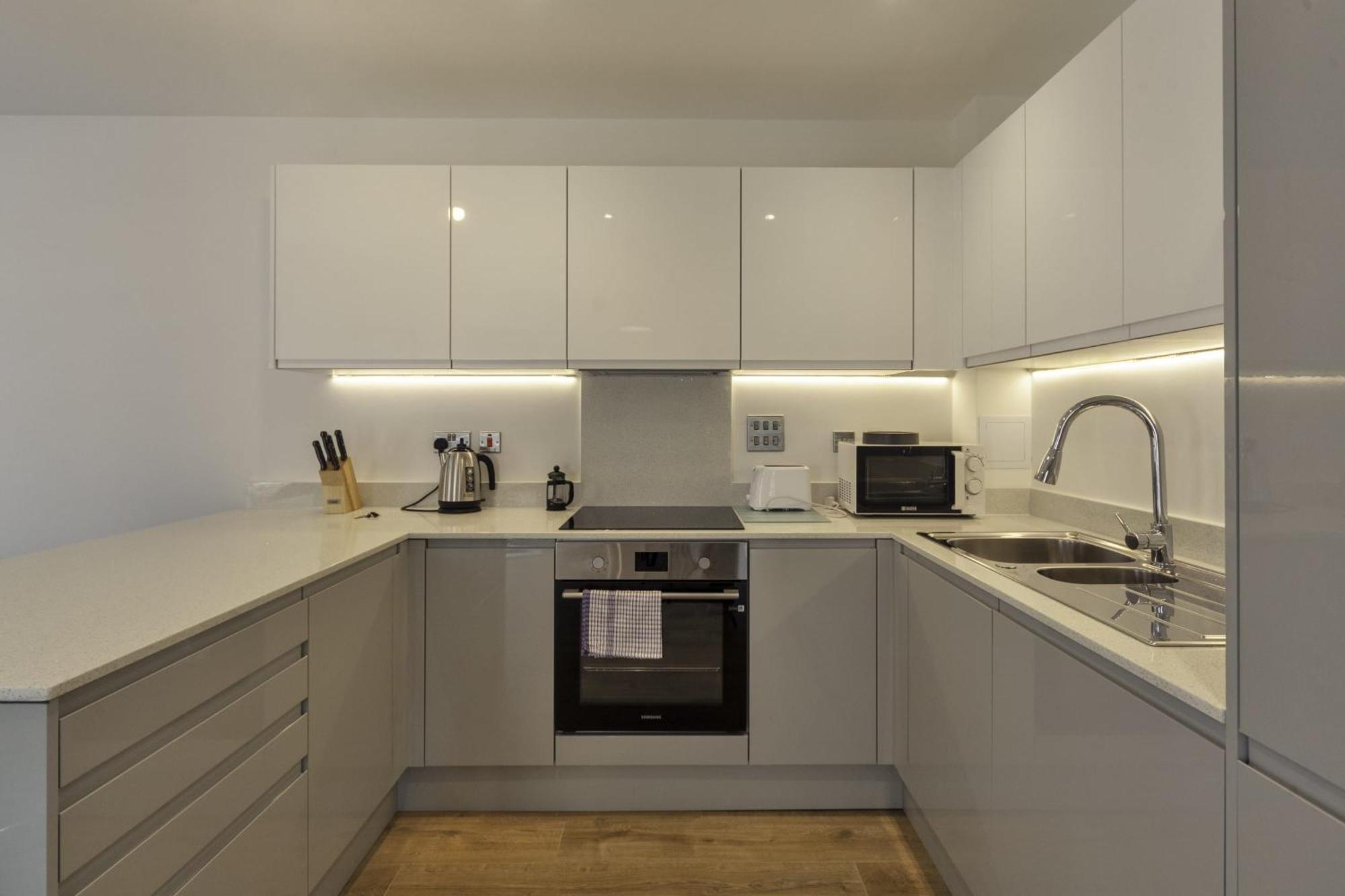 Fantastic 2 Bedroom In Ashford Apartment