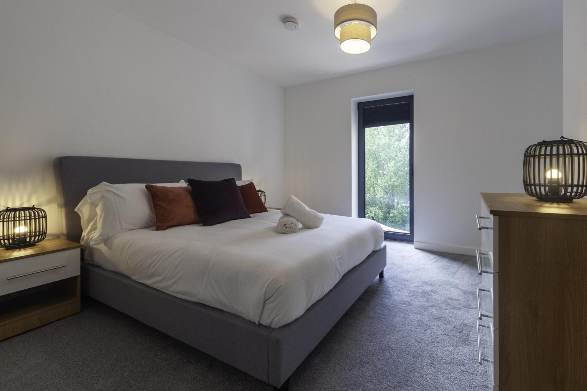 Fantastic 2 Bedroom In Ashford Apartment
